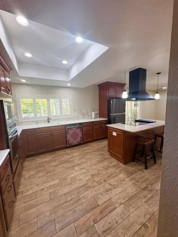 Concord, CA 94519,3774 Larch