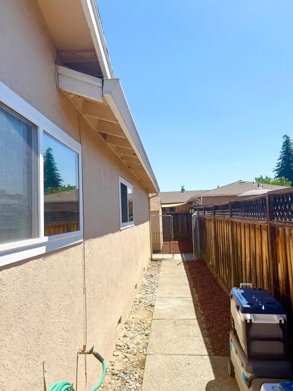 Concord, CA 94519,3774 Larch