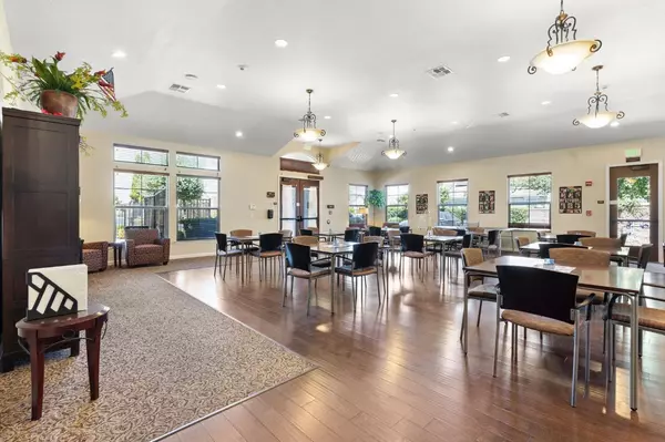 Sacramento, CA 95829,7436 Chatterton WAY