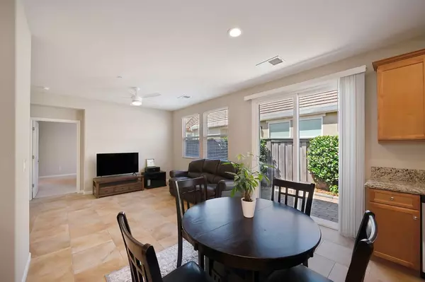 Sacramento, CA 95829,7436 Chatterton WAY