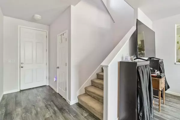 Olivehurst, CA 95961,1551 Minories DR