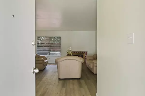 Carmichael, CA 95608,6413 Markley WAY