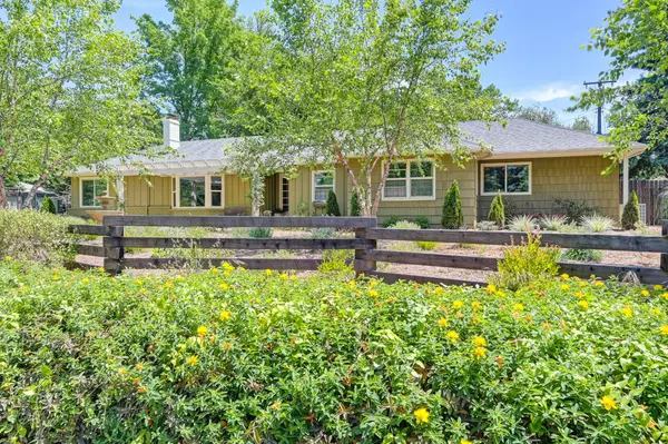 6200 Mahala DR, Carmichael, CA 95608