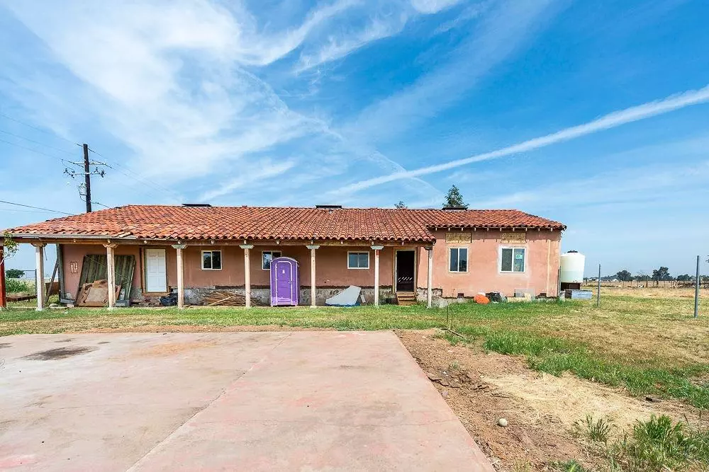 Madera, CA 93638,2803 Sharon BLVD