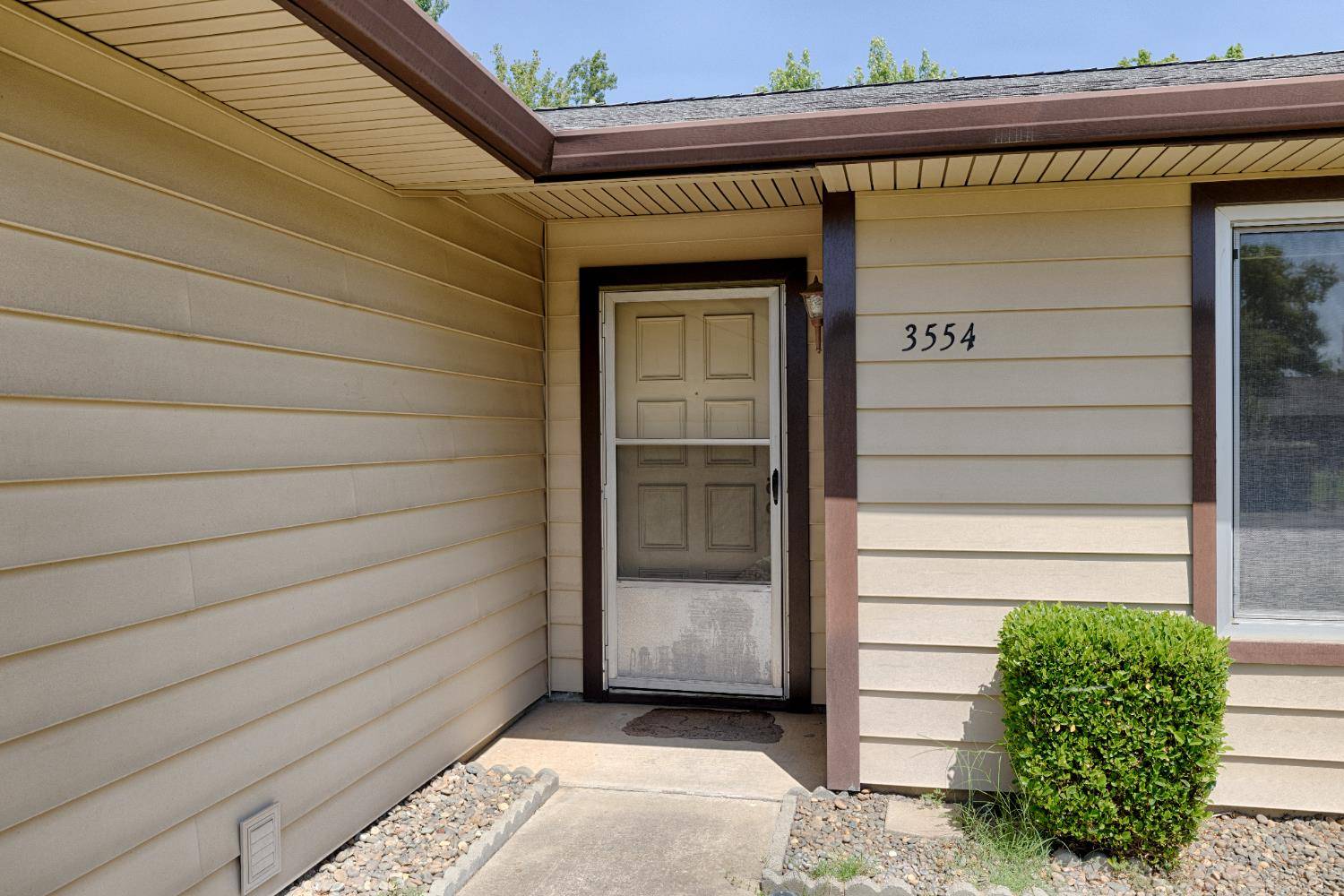 Sacramento, CA 95826,3554 Contempo DR