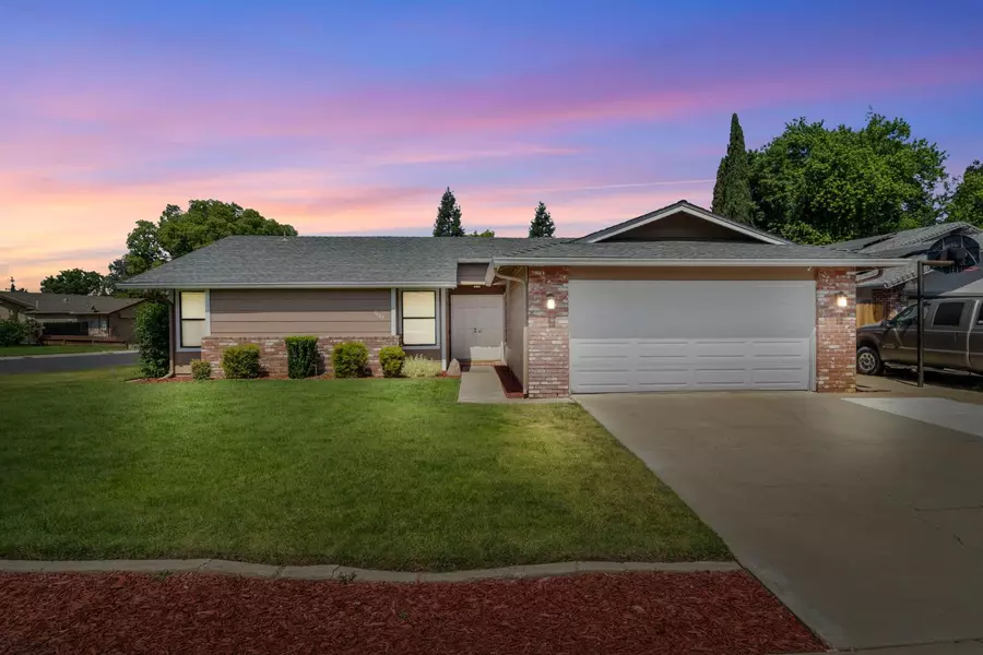1407 Ironwood PL, Manteca, CA 95336