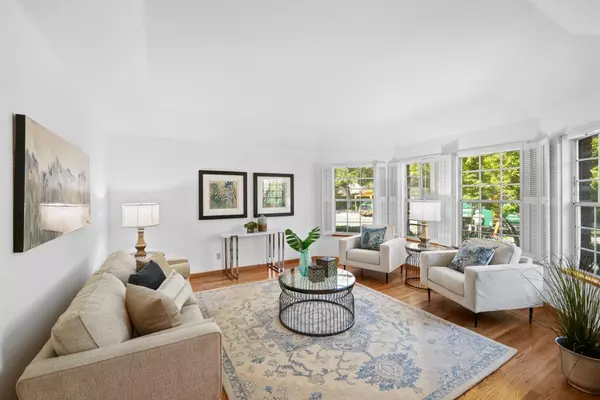 Sacramento, CA 95831,7723 River Landing DR