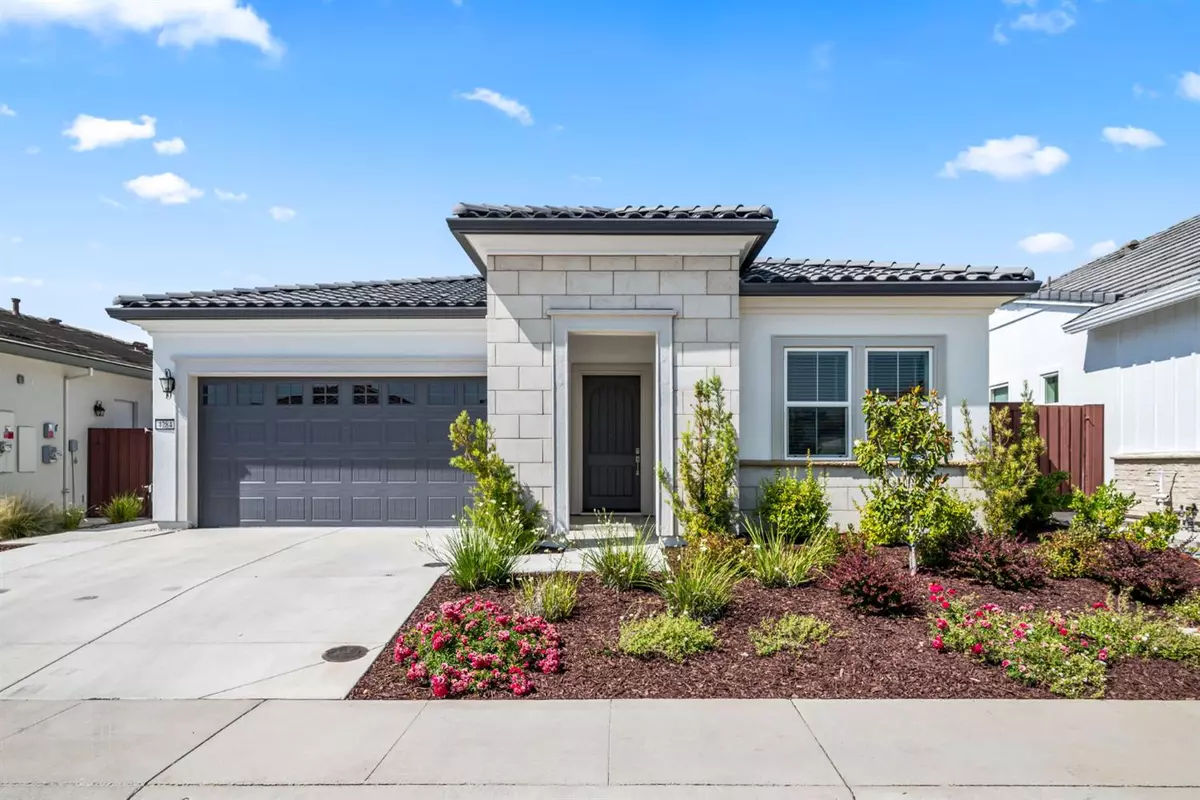 Folsom, CA 95630,4284 Brookview DR
