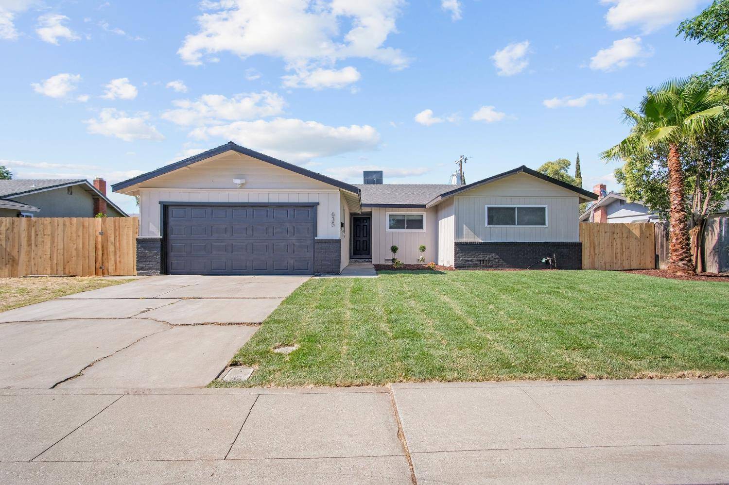 635 W Los Felis AVE, Stockton, CA 95210
