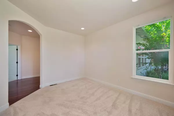 Foresthill, CA 95631,22023 Alton TRL