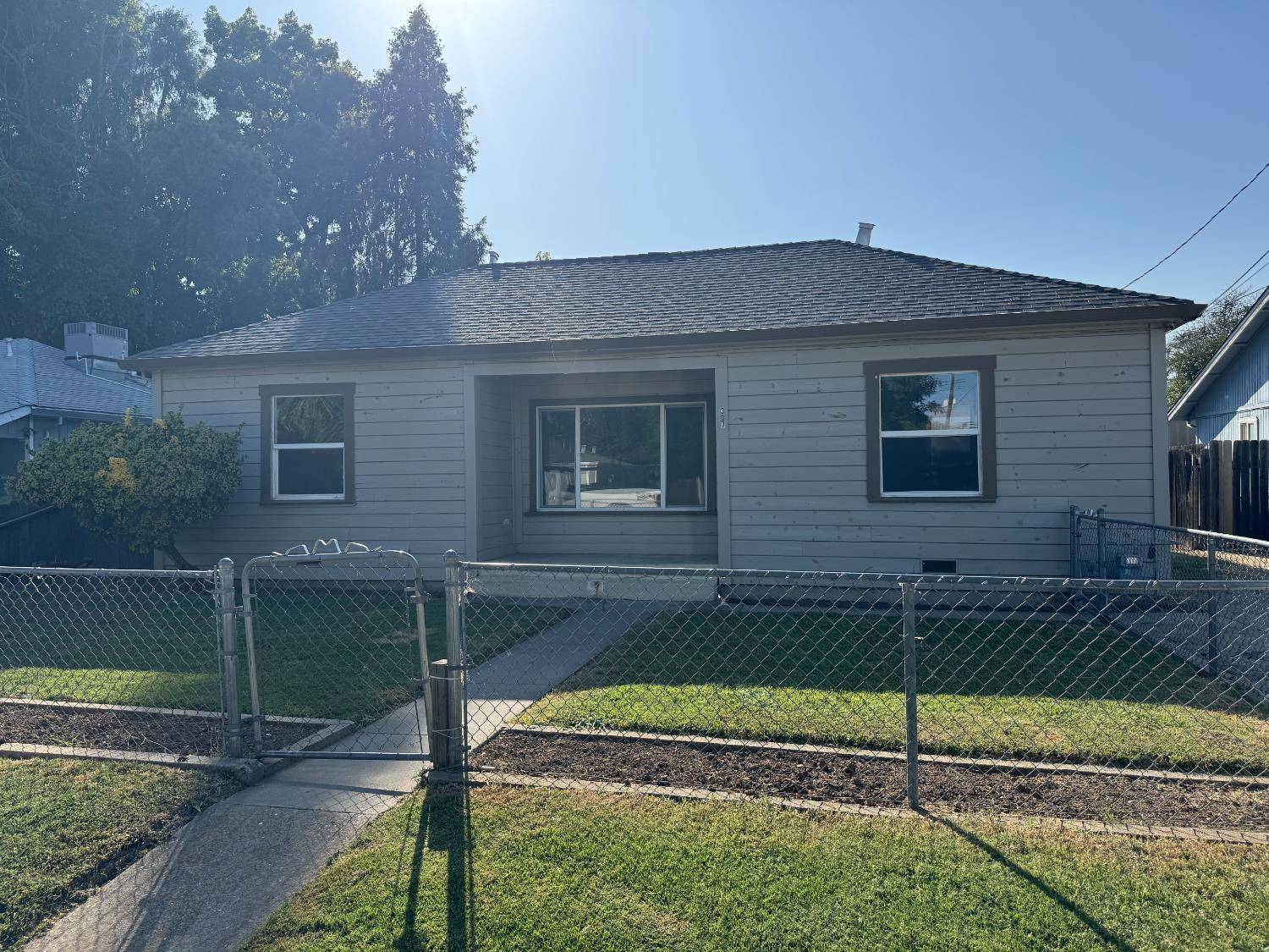 Yuba City, CA 95991,307 Dorman AVE
