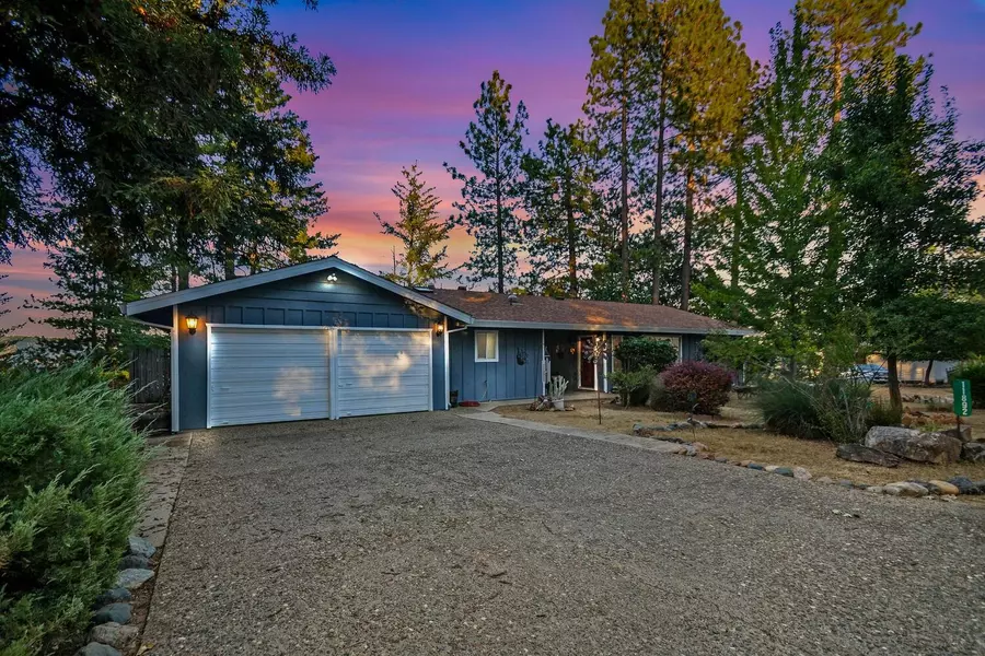 11892 Gold View Way, Pine Grove, CA 95665