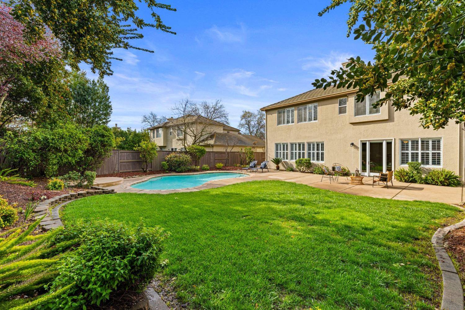 El Dorado Hills, CA 95762,4813 Village Green DR