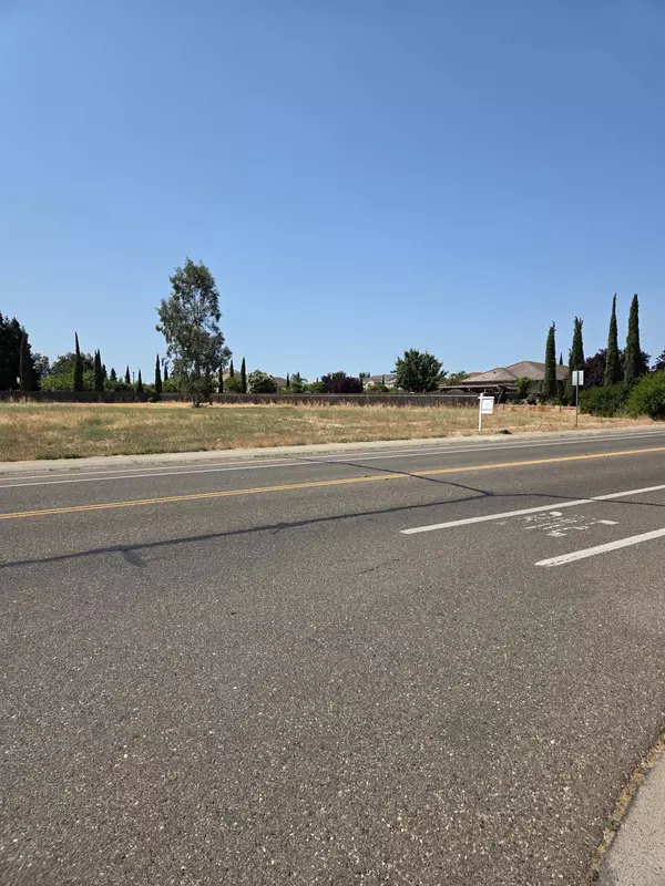 Elk Grove, CA 95624,0 Heritage Hill DR