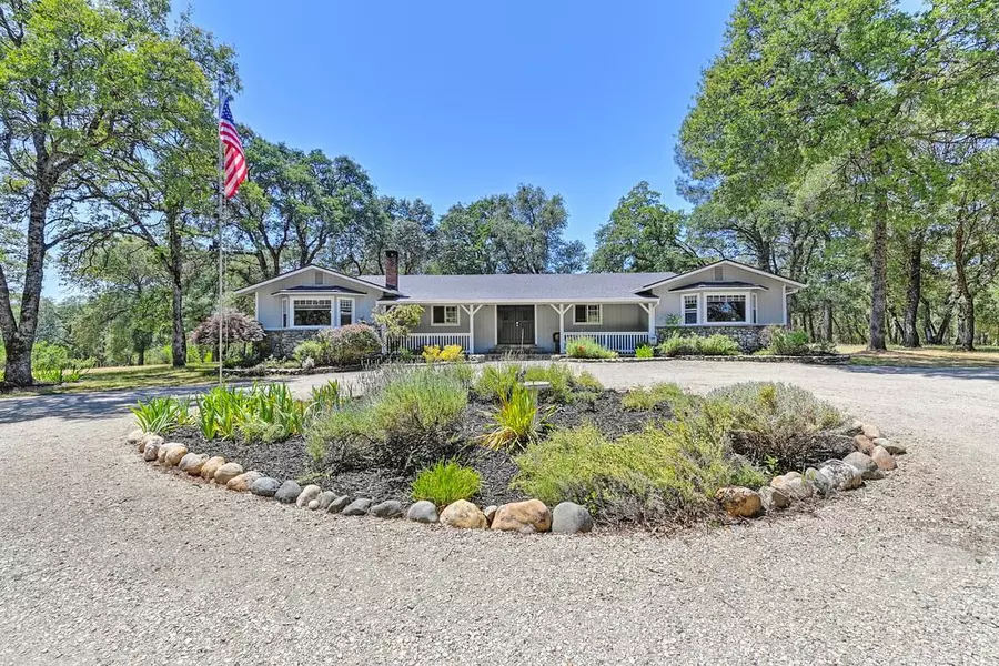 3116 Sunshine Meadow LN, Auburn, CA 95602