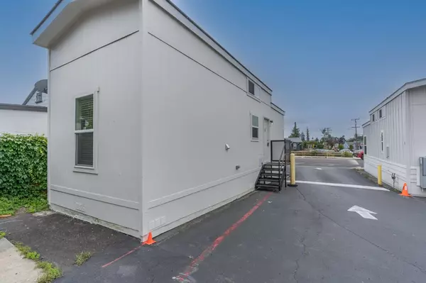 San Leandro, CA 94577,1468 Grand AVE #40