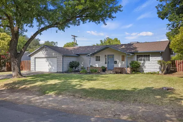 8801 Sunnybrook LN, Fair Oaks, CA 95628