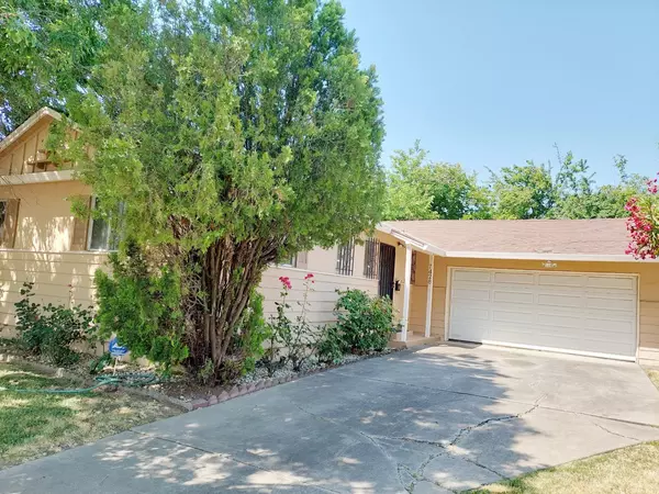 Sacramento, CA 95822,7428 Amherst ST