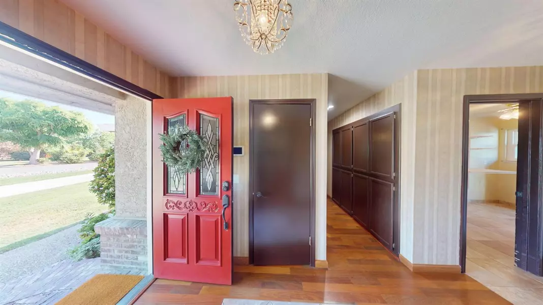 10190 Van Parker LN, Galt, CA 95632