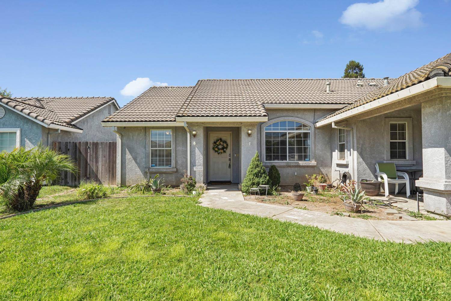 Galt, CA 95632,613 Crow Creek DR