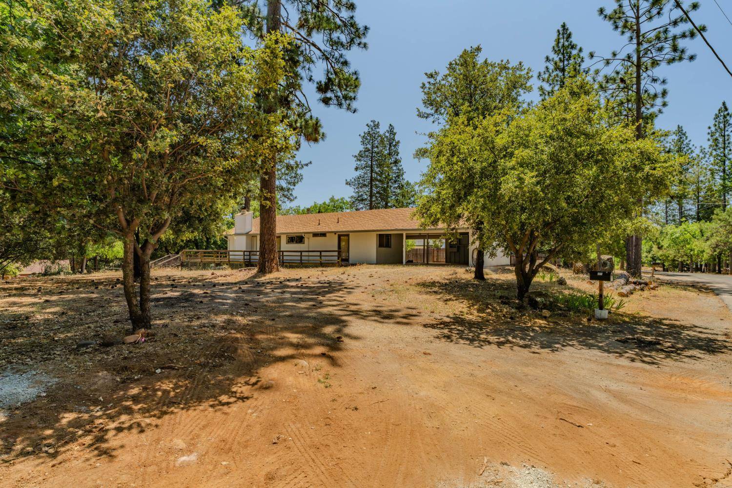 Pine Grove, CA 95665,11180 Quail DR