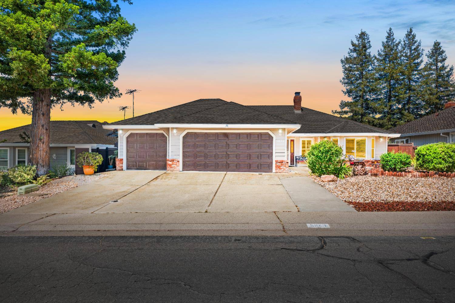 Rocklin, CA 95677,5849 Lincoln AVE