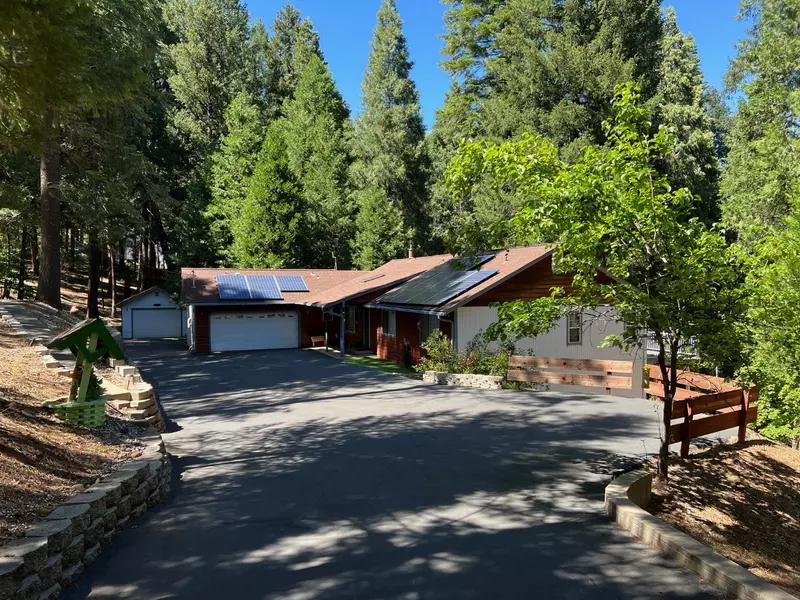 4483 Jenkinson CIR, Pollock Pines, CA 95726