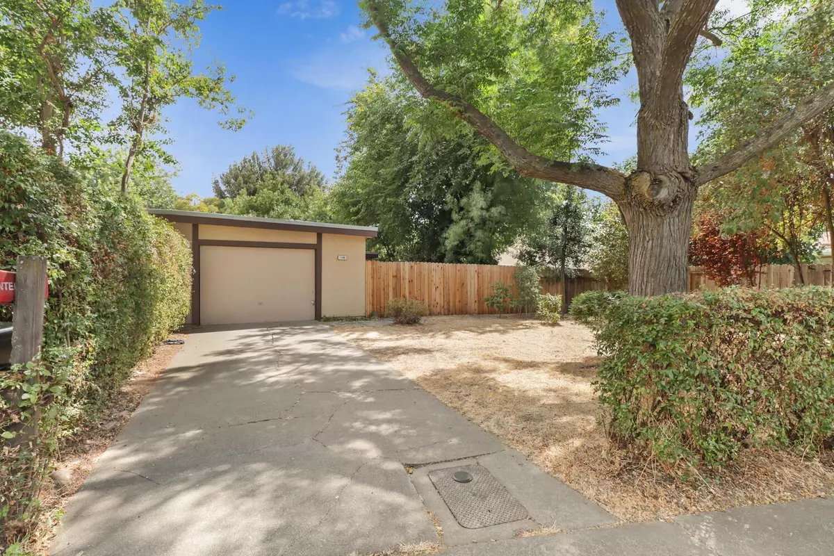 Davis, CA 95616,1608 Colusa AVE