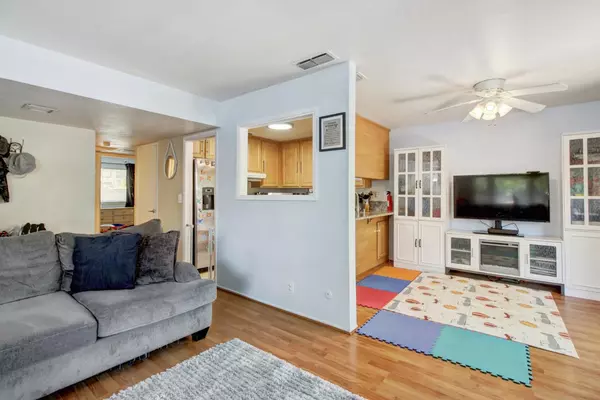 Sacramento, CA 95841,5136 Greenberry DR