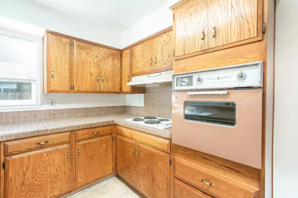 Sacramento, CA 95823,7030 3rd Pkwy