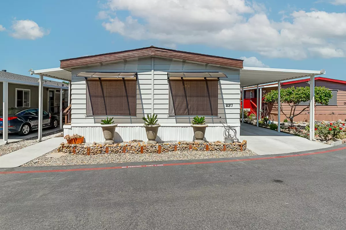 Modesto, CA 95357,8200 Jantzen #237