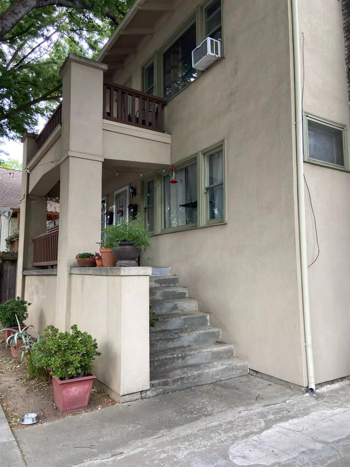 Sacramento, CA 95816,1511 25th ST