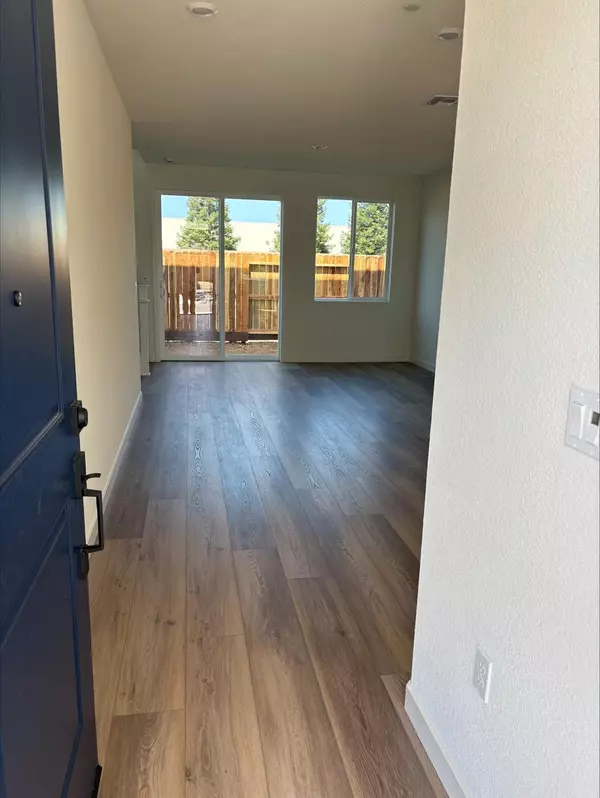 Sacramento, CA 95827,3616 Parc Villa CIR