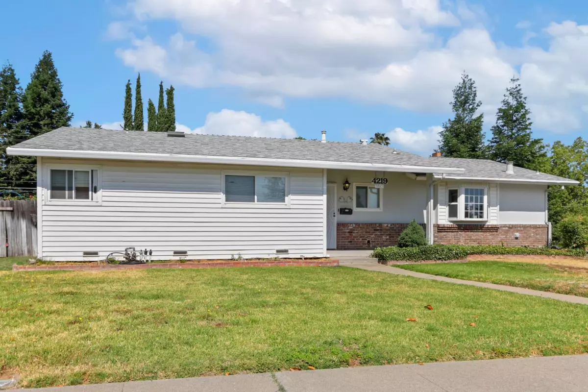 Carmichael, CA 95608,4219 Sharwood WAY