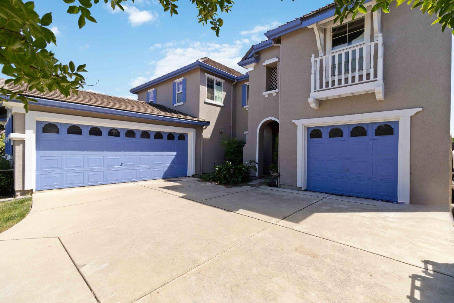 1300 Kensington DR, Plumas Lake, CA 95961