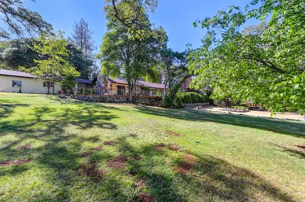 2219 Sunny Oak DR, Auburn, CA 95602