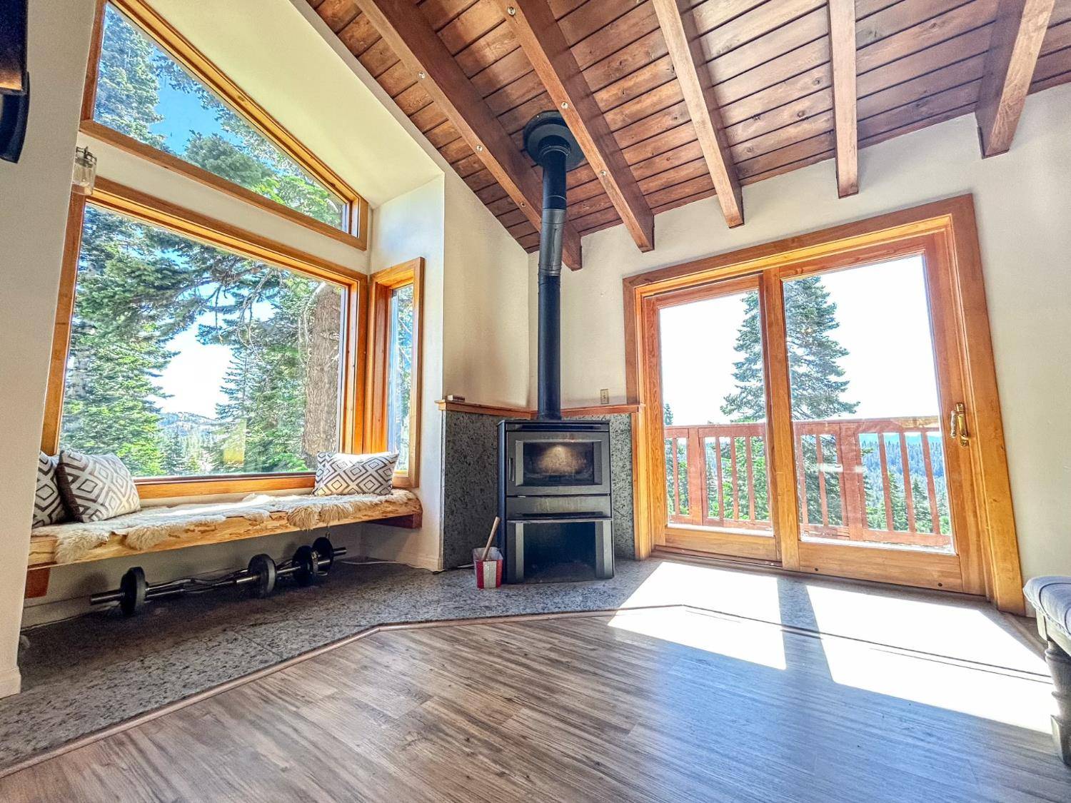 Bear Valley, CA 95223,496 Snowshoe RD
