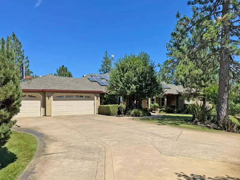 2125 Bear Rock RD, Placerville, CA 95667