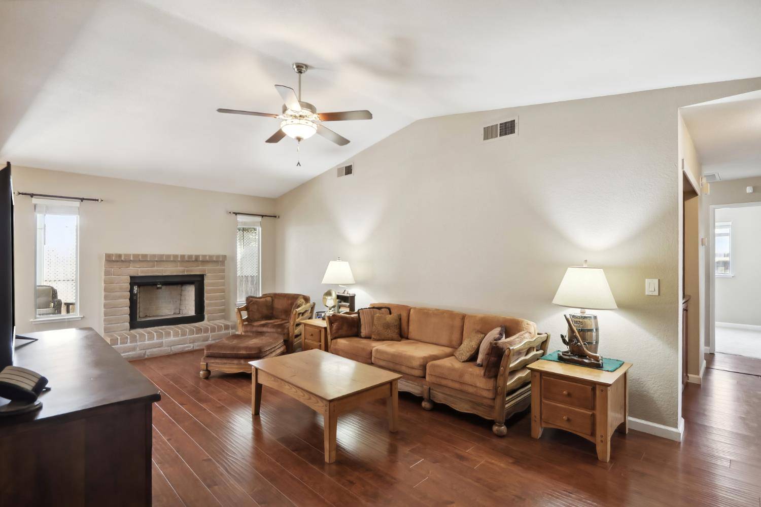 Rio Linda, CA 95673,814 Sun Ray CT