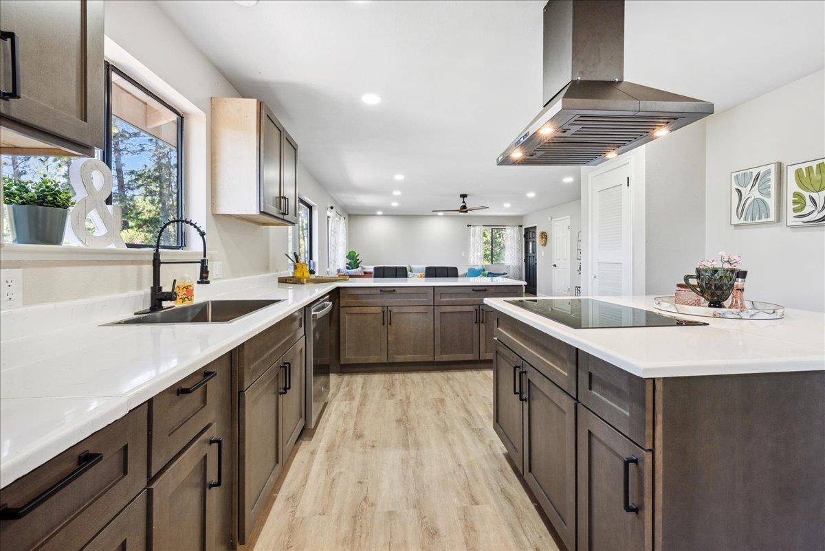 Grass Valley, CA 95949,16947 Patricia WAY
