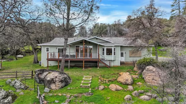 Penn Valley, CA 95946,13799 Oak Ridge RD