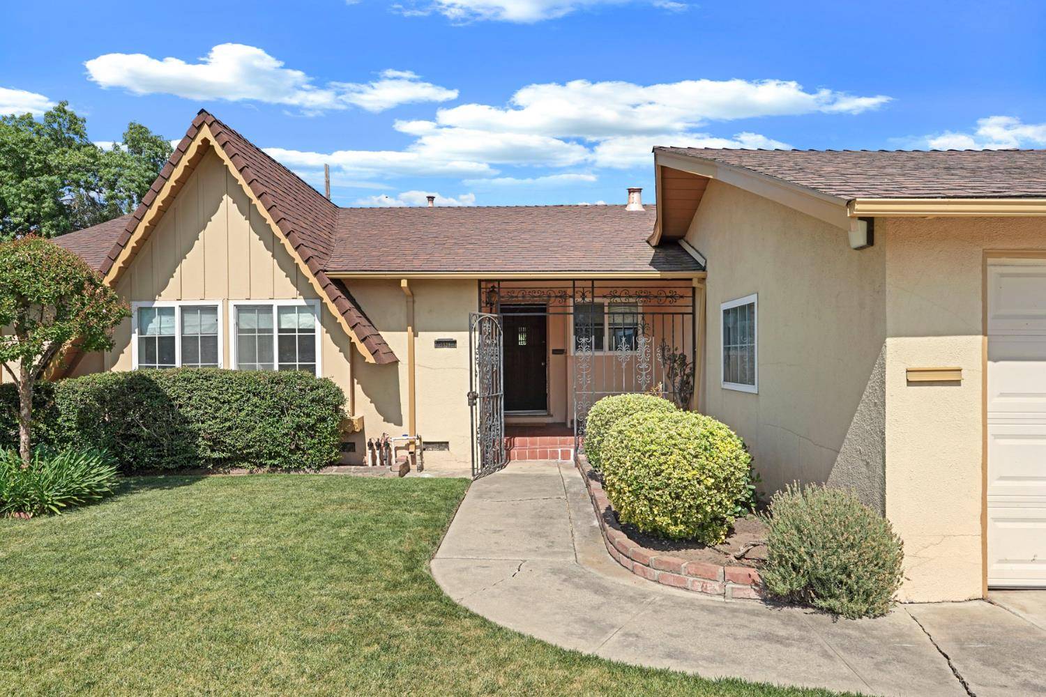 Stockton, CA 95207,5530 N El Dorado ST
