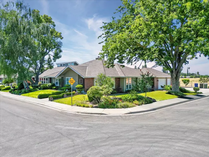 701 Cottonwood CT, Modesto, CA 95356