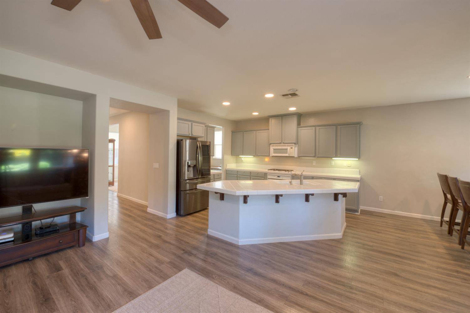 Patterson, CA 95363,1107 Cabanel LN