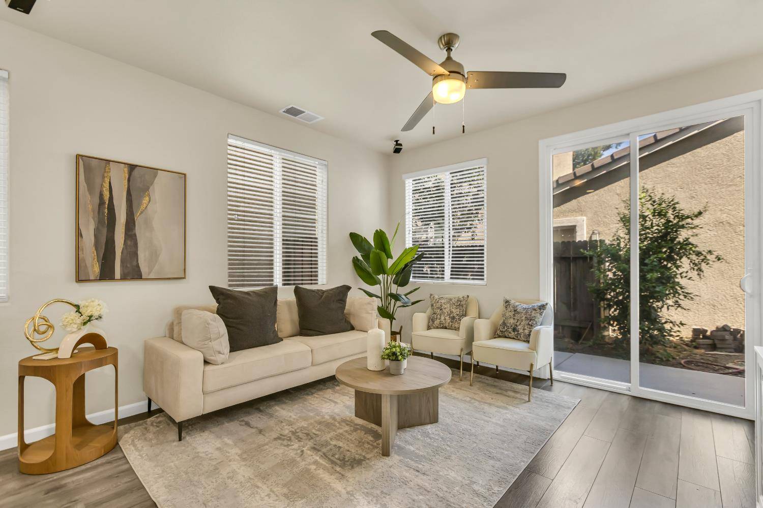 Sacramento, CA 95833,3230 Tice Creek WAY