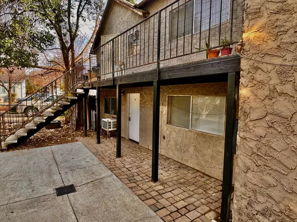 Chico, CA 95928,541 W 5th ST