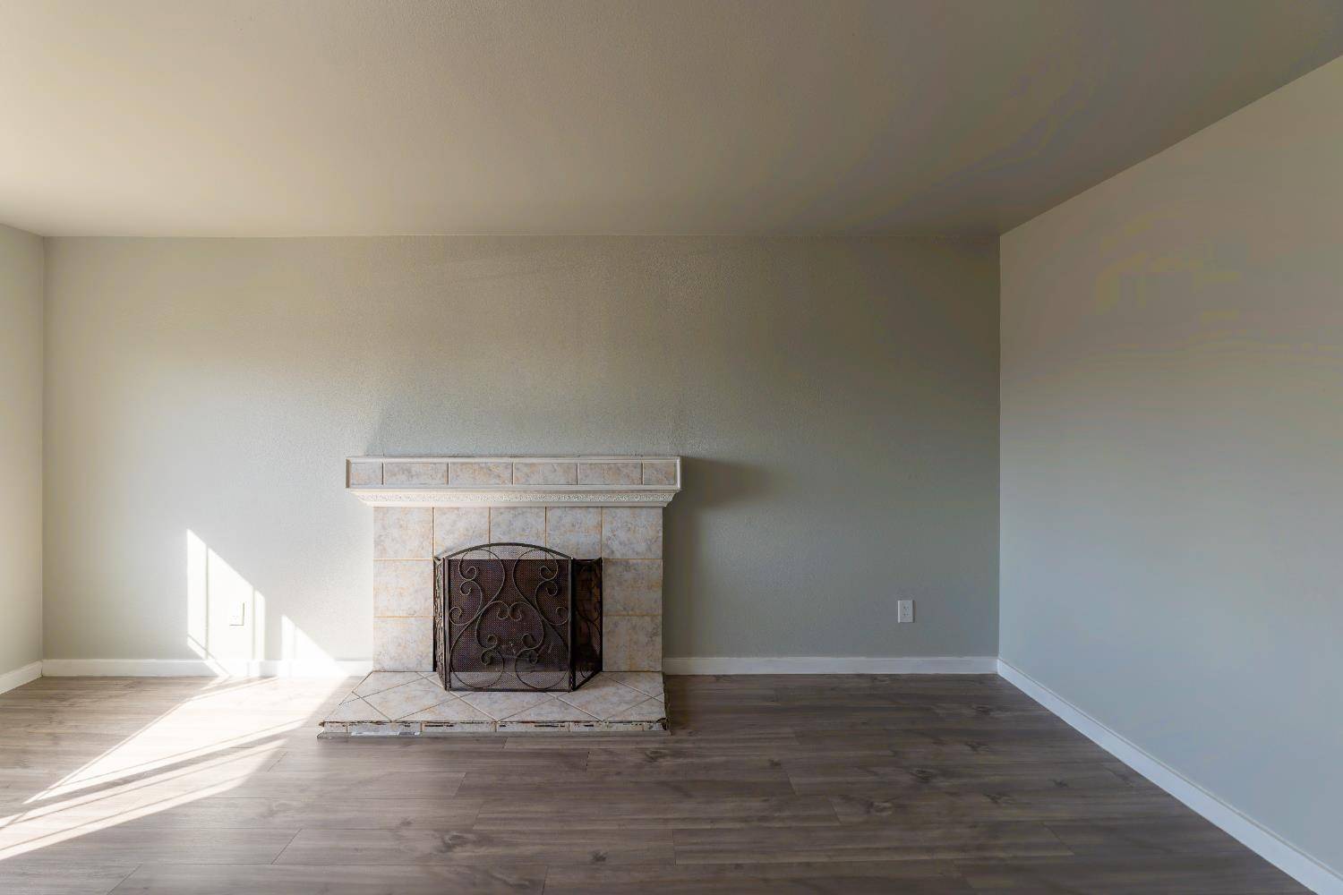 Sacramento, CA 95838,30 Megan CT