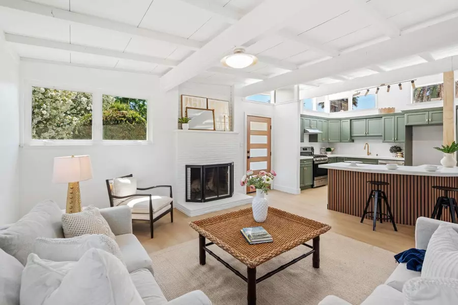 3671 Montclaire ST, Sacramento, CA 95821