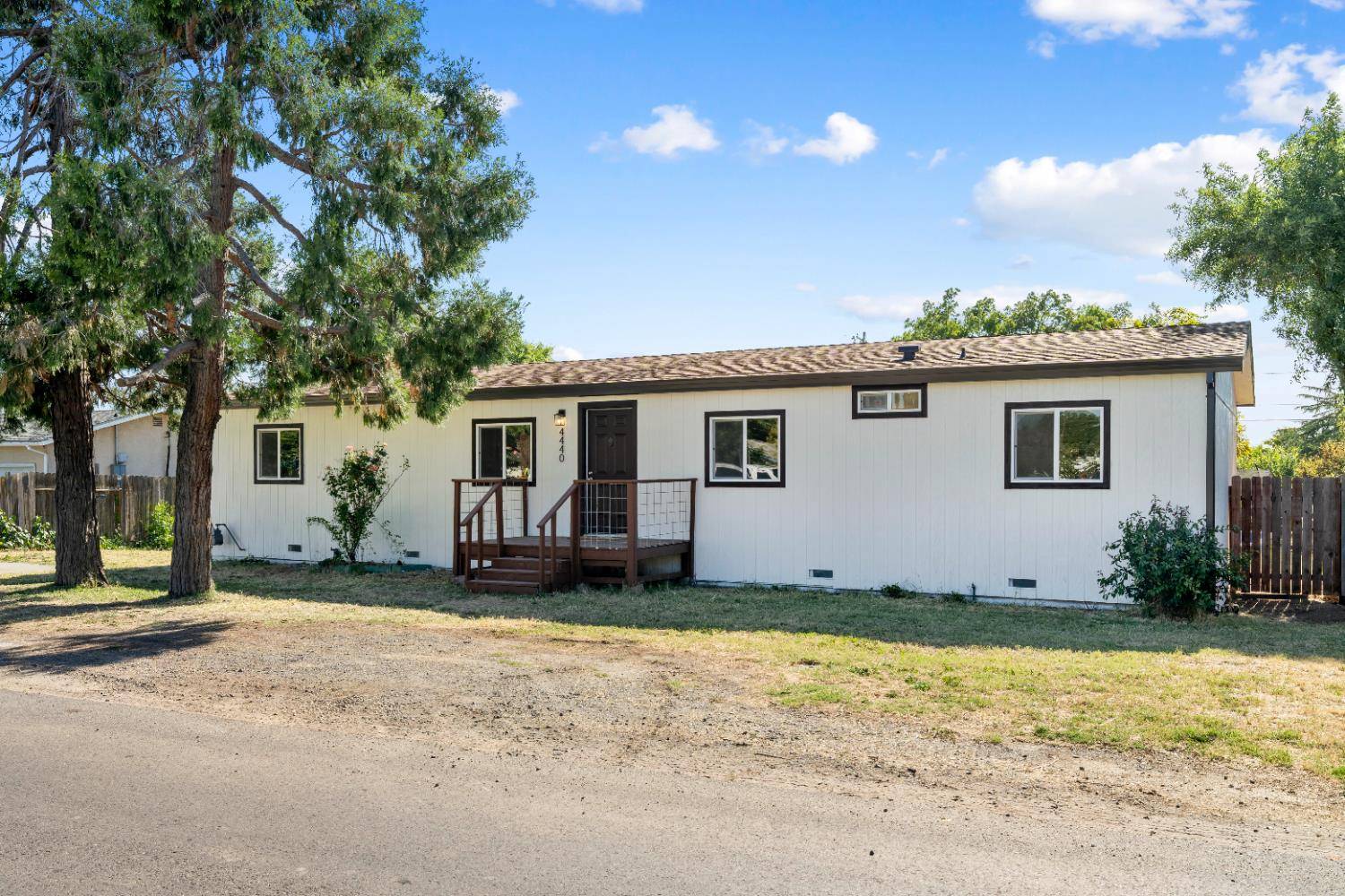 Olivehurst, CA 95961,4440 Ardmore AVE