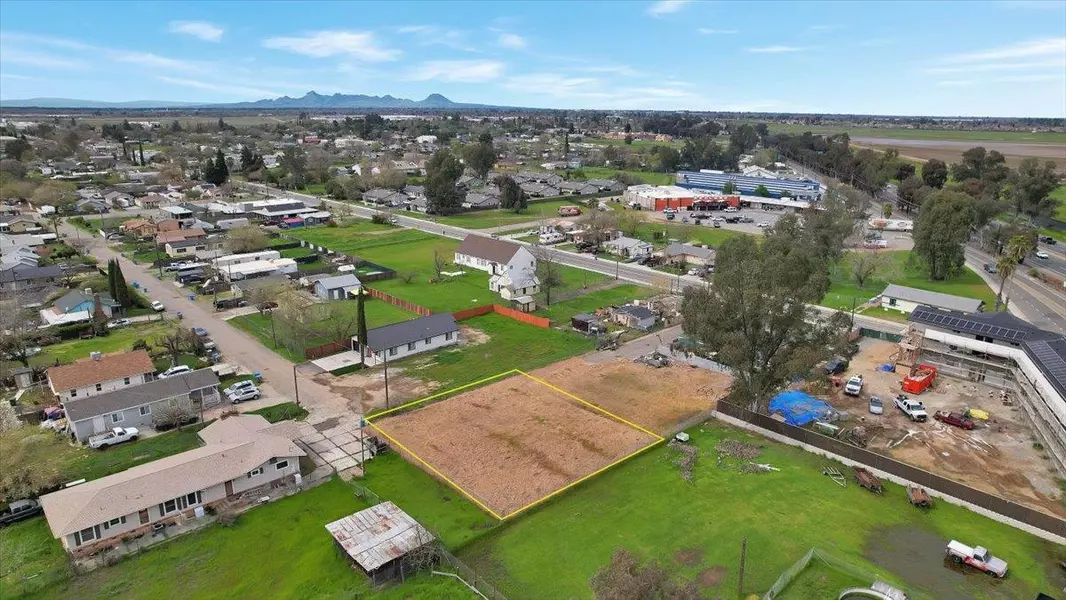 4 7th Ave., Olivehurst, CA 95961